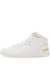 On Running The Roger Clubhouse Sneakers In White