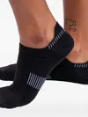 On Running Ultralight Low Striped Socks In Black