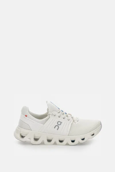 ON RUNNING WHITE ROUND TOE SNEAKERS