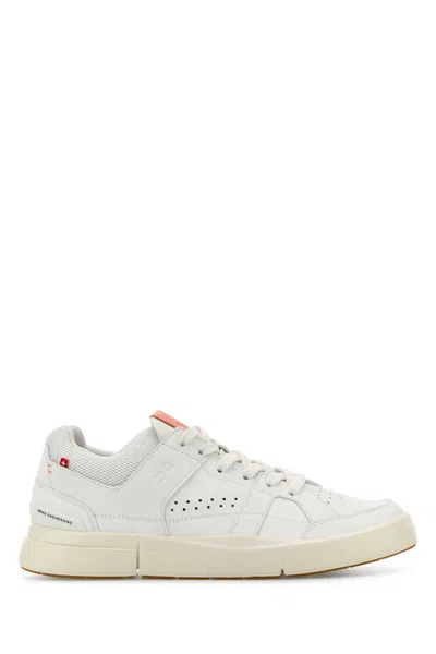 On Running White Synthetic Leather And Fabric The Roger Clubhouse Sneakers