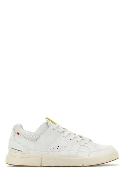 On Running White Synthetic Leather And Fabric The Roger Clubhouse Sneakers
