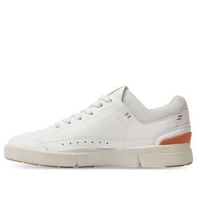 On Running (wmns)  Centre Court X The Roger 'white Brown'