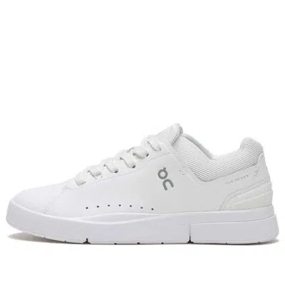 On Running (wmns)  The Roger Advantage 'white'