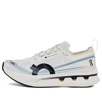 On Running (wmns)  X Dsm Cloudboom Zone 'white'