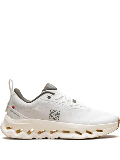 On Running X Loewe Cloudtilt 2.0 "white/khaki" Sneakers