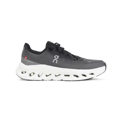 ON SNEAKERS BLACK