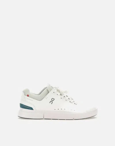On The Roger Advantage Tennis Sneaker In White