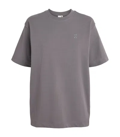 On Stretch-organic Cott Club Collective T-shirt In Grey