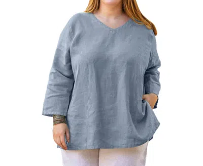 On The Plus Side Linen 3/4 Sleeve V-neck Top - Plus In Cerulean Blue In Multi