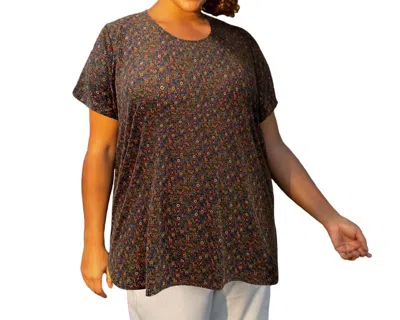 On The Plus Side Printed Scoop Neck Short Sleeve Taylor Tunic - Plus Size In Multi Color Ditzy Floral