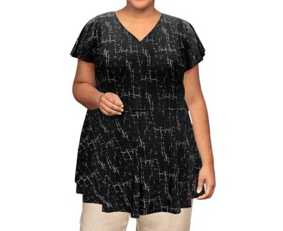 On The Plus Side Short Sleeve Baby Doll Top - Plus In Grey Grid In Multi