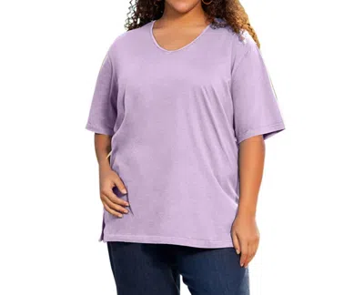 On The Plus Side Side Cotton Short Sleeve Tee - Plus In French Lilac In Pink