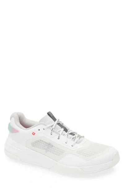 On The Roger Adv Z5 Tennis Shoe