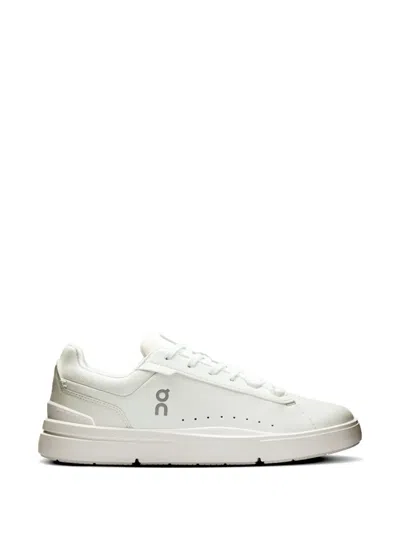 On The Roger Advantage Low-top Sneakers In White