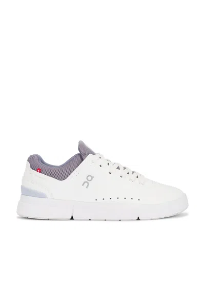 On The Roger Advantage Sneaker In White & Fossil