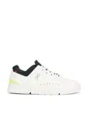 On The Roger Advantage Tennis Sneaker In Ivory & Evergreen
