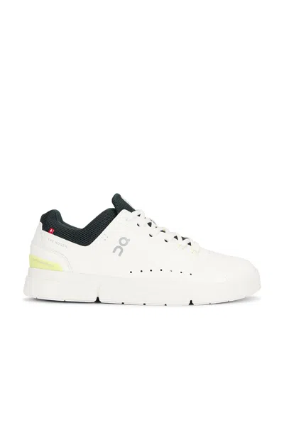 ON THE ROGER ADVANTAGE SNEAKERS