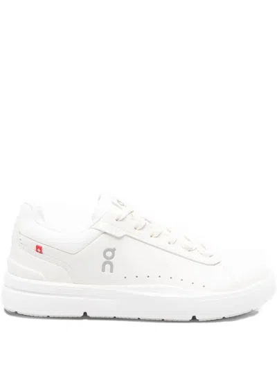 On The Roger Advantage Sneakers In White