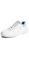 On The Roger Advantage Sneakers In White/rosehip