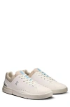 On The Roger Advantage Tennis Sneaker