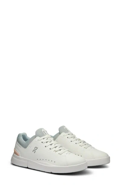On The Roger Advantage Tennis Sneaker