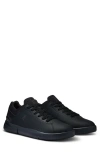 On The Roger Advantage Tennis Sneaker In All Black