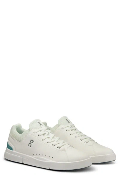 On The Roger Advantage Tennis Sneaker In White/ Ice
