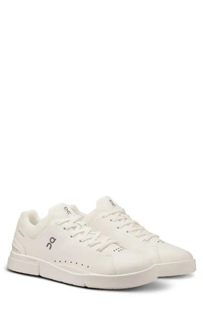 On The Roger Advantage Tennis Sneaker In All White