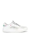 On The Roger Advantage Z5 Sneakers In White