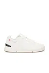 On The Roger Centre Court Sneaker In White & Black