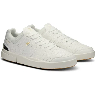 On The Roger Centre Court Tennis Sneaker In White/black