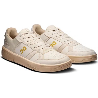 On The Roger Clubhouse Ace Tennis Sneaker In Neutral