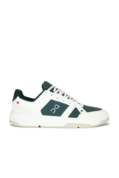 On The Roger Clubhouse Sneakers Ivory Olive In White