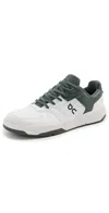 On The Roger Clubhouse Sneakers White Olive In Green