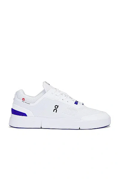 On The Roger Spin Trainers In Undyed,indigo