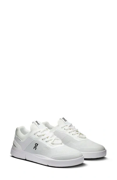 On The Roger Spin Tennis Sneaker In Multi
