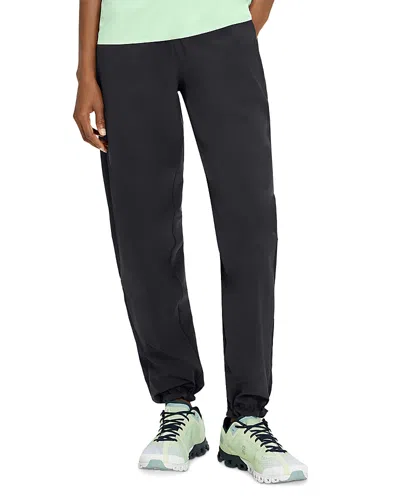 On Track Pants In Black