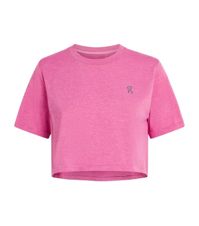 On Train Flex Crop T-shirt In Pink