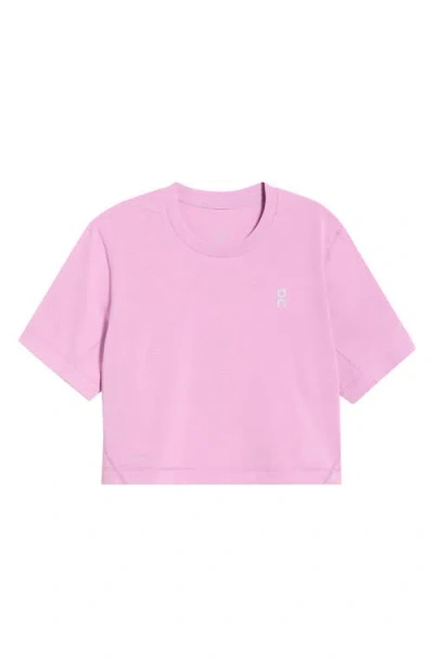 On Train-t Crop T-shirt In Pink