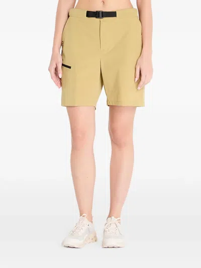 On Trek Belted Shorts In Brown