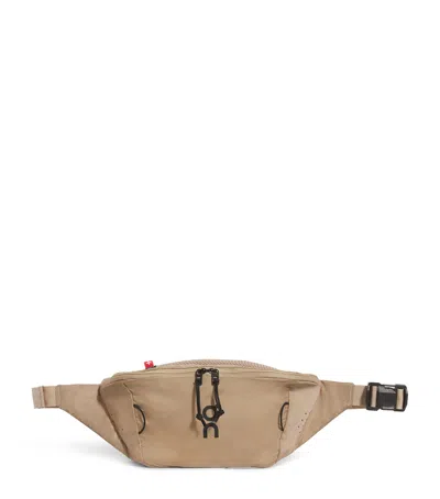 On Waist Pack 2l Lite Cross-body Bag In Sand