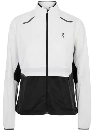 On Weather Panelled Shell Jacket In White And Black