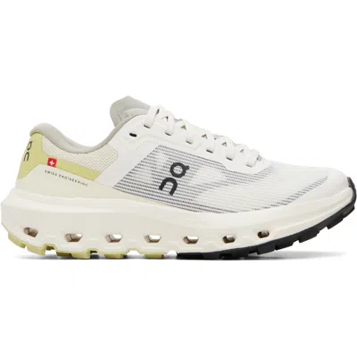 On White & Yellow Cloudvista 3 Sneakers In Metallic