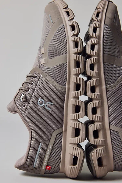 On Women's Cloud 6 Sneaker In Cinder/fog, Women's At Urban Outfitters In Gold