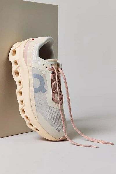 ON WOMEN'S CLOUDMONSTER SNEAKER IN PINK COMBO, WOMEN'S AT URBAN OUTFITTERS
