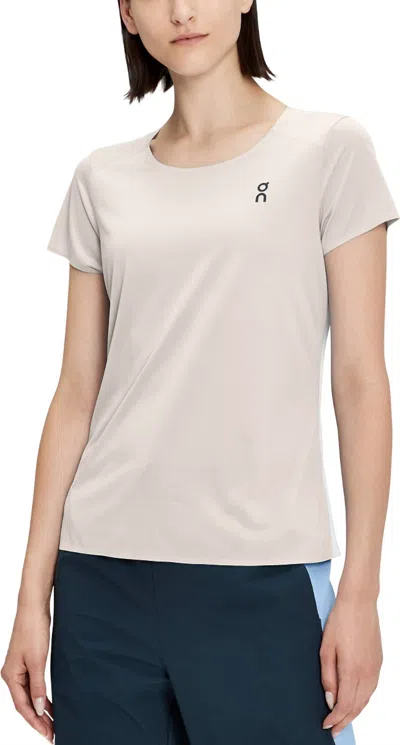 On Women's Performance Top In Pearl Undyed-white In Multi