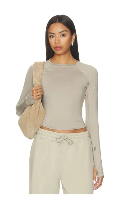 On X Fka Twigs Studio Lg Sleeve Tee In Neutral