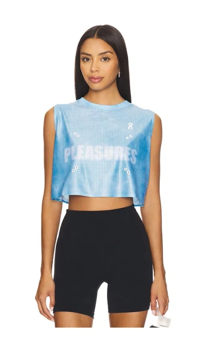 On X The Loop & Pleasures Pace Tank