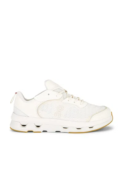 On X Zendaya Cloudze Mo Sneaker In White