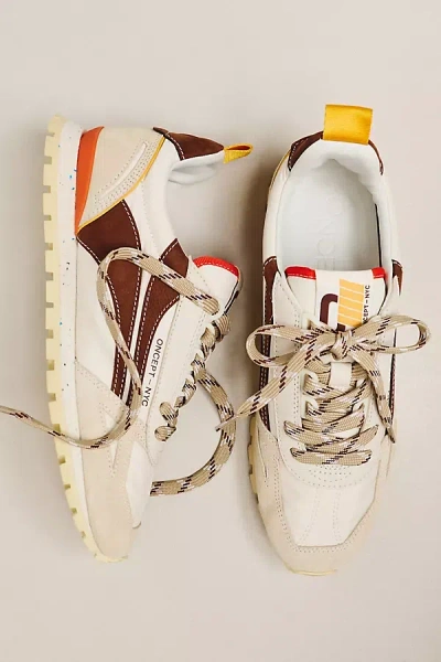 Oncept Toronto Sneakers In White